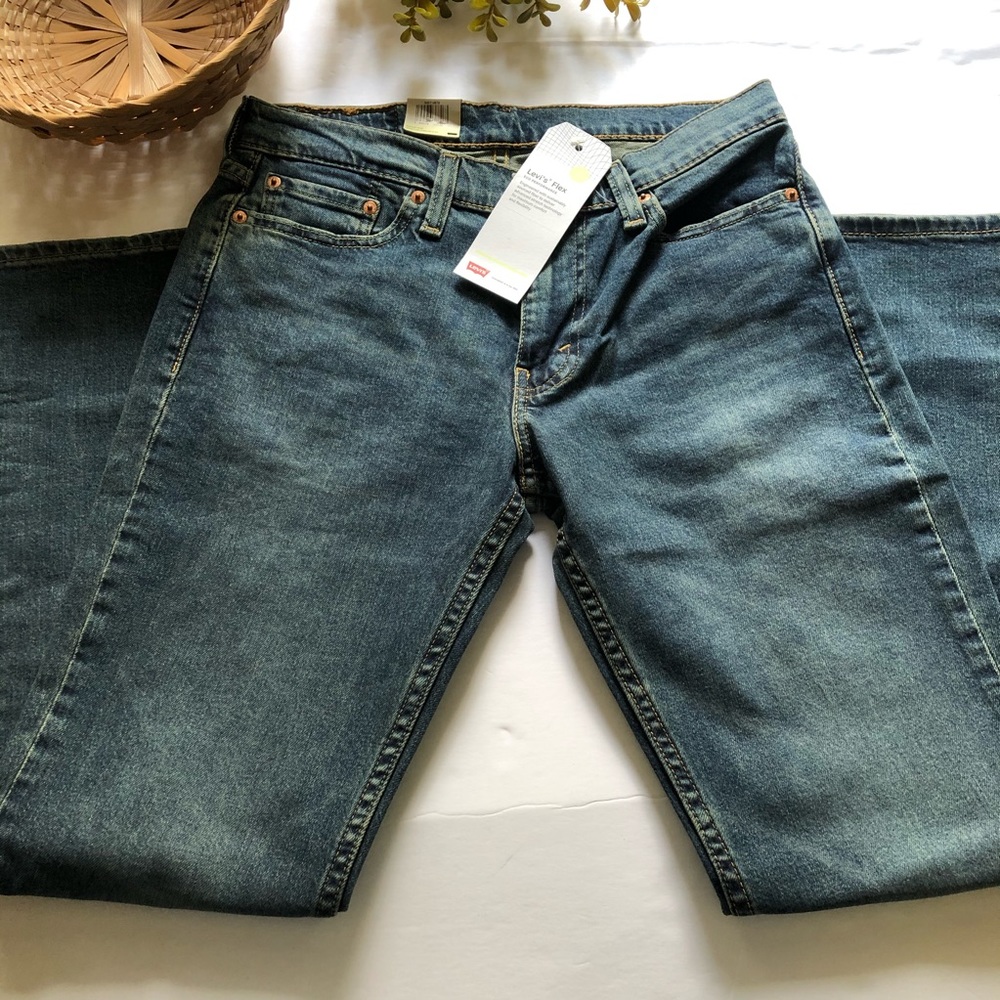 Levi Strauss & Co | Men’s 511 Slim Stretch Jeans - Picture 4 of 8